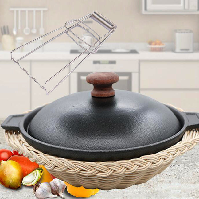 Uncoated cast iron wok with lid