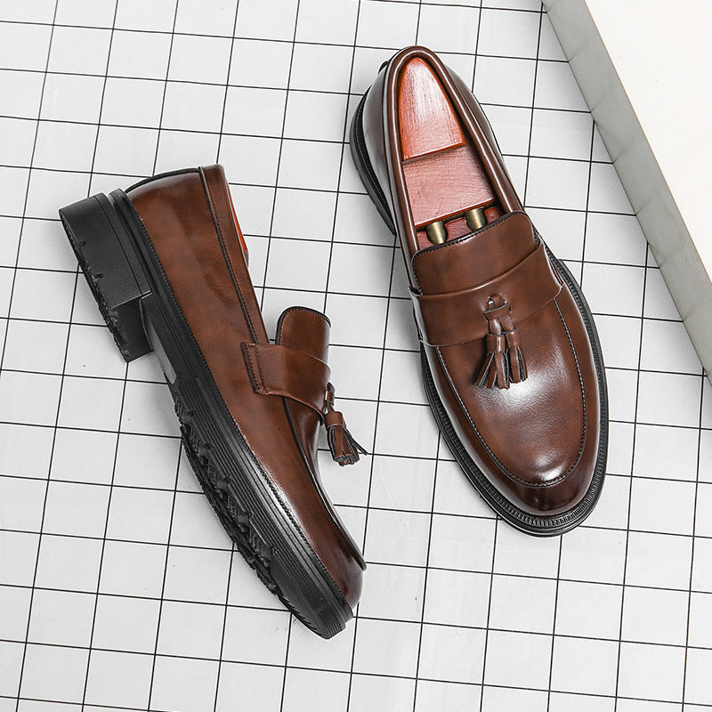 Men's brogue slip-on tassel leather loafers