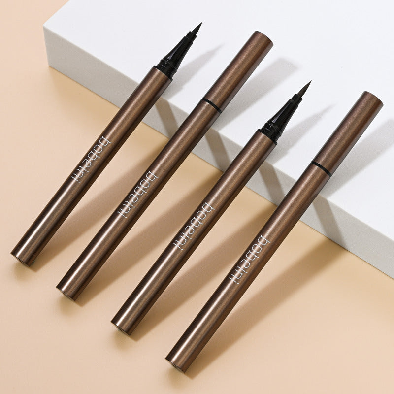 Smudge-proof long-wear waterproof liquid eyeliner pen